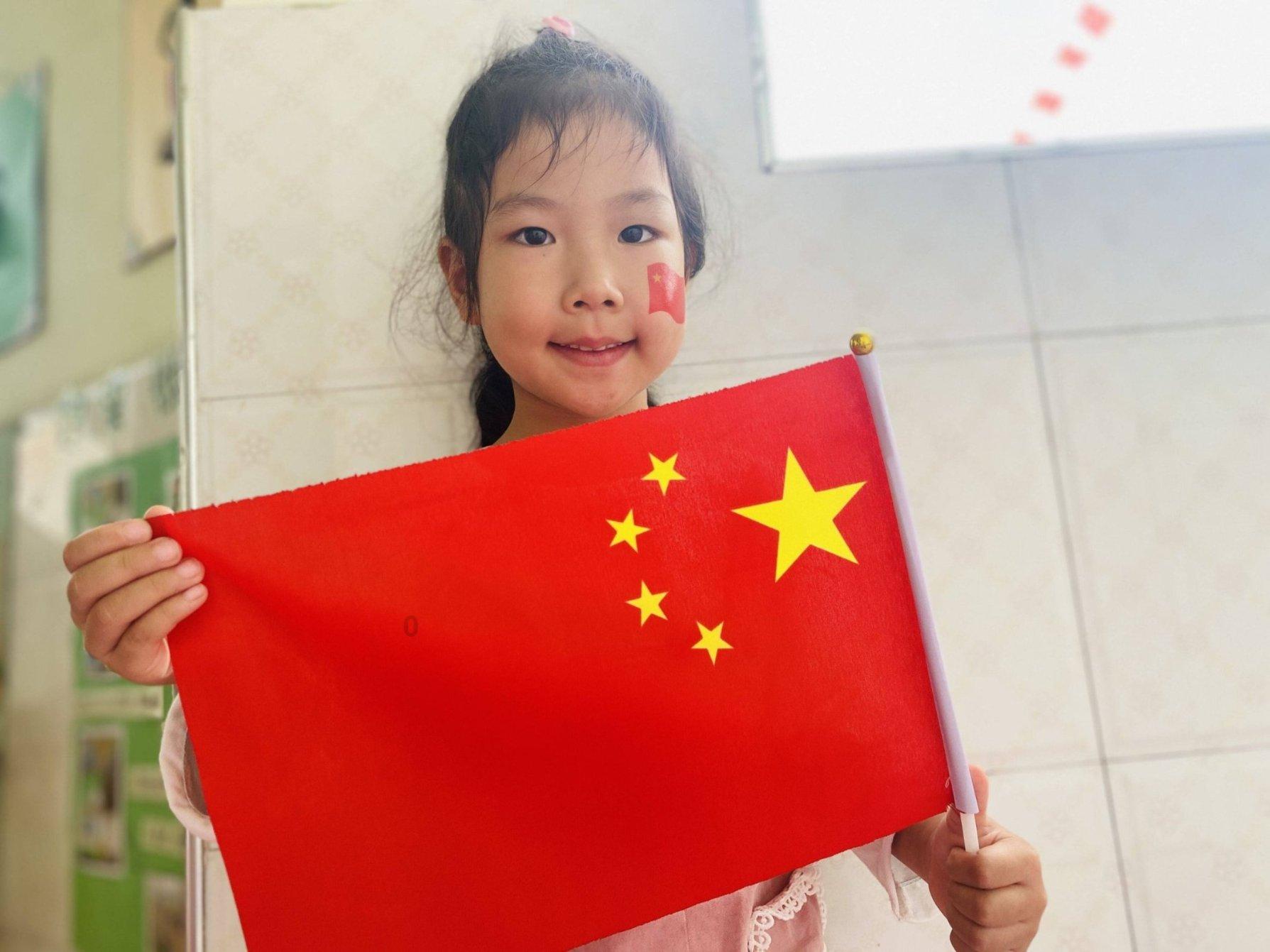 英语，10题为什么有两种形式，还有13题，求解析游戏画面